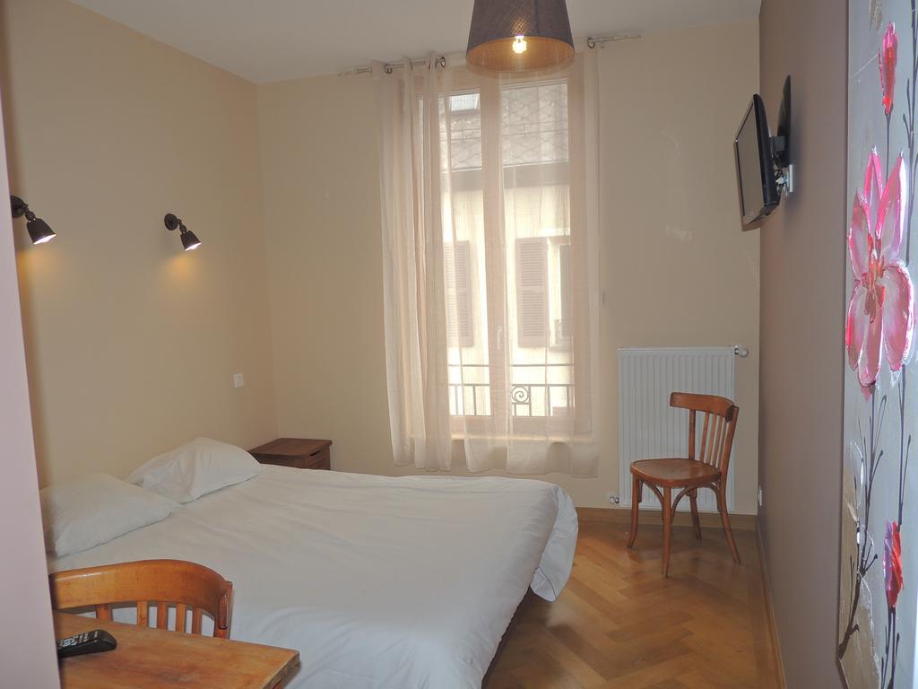 Hotel Des Alpes เลอบูร์-เดอัวซ็อง ห้อง รูปภาพ