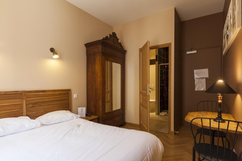 Hotel Des Alpes เลอบูร์-เดอัวซ็อง ภายนอก รูปภาพ